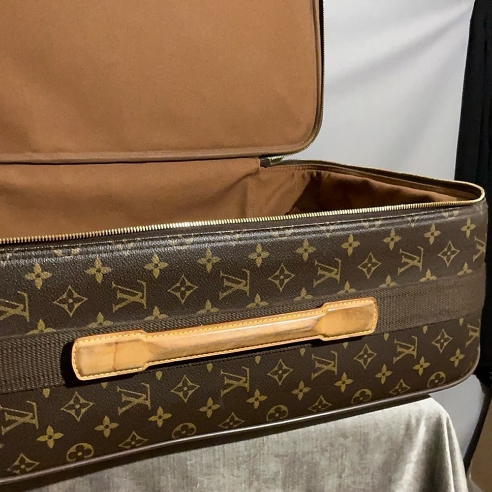 Authentic Louis Vuitton Pegase 55 Rolling Luggage-Heavily Used/Priced According - Picture 11 of 16